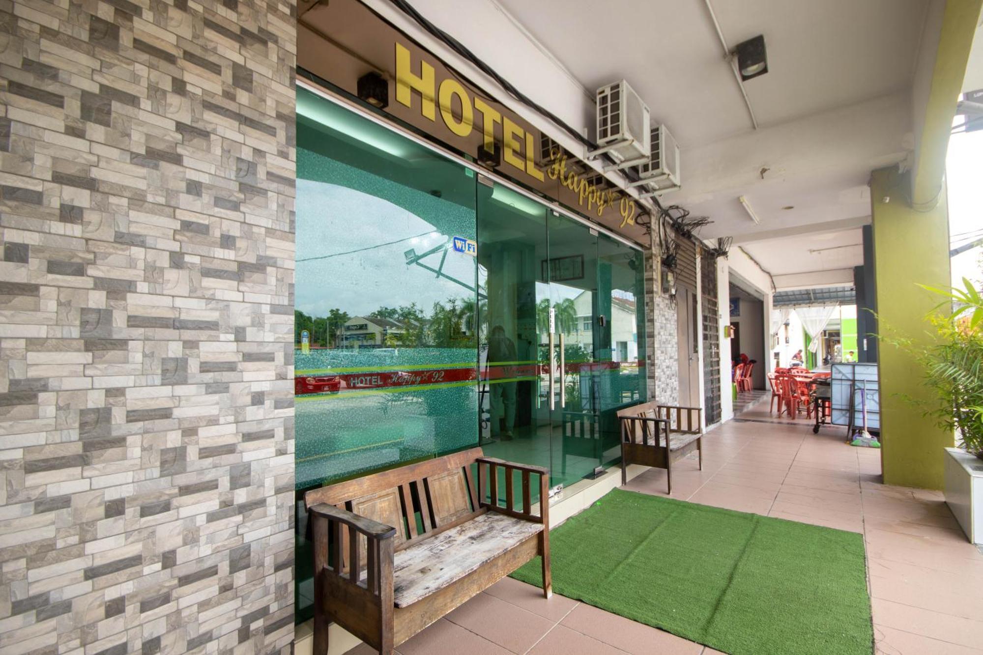 Jq Happy Lumut Hotel Bagian luar foto