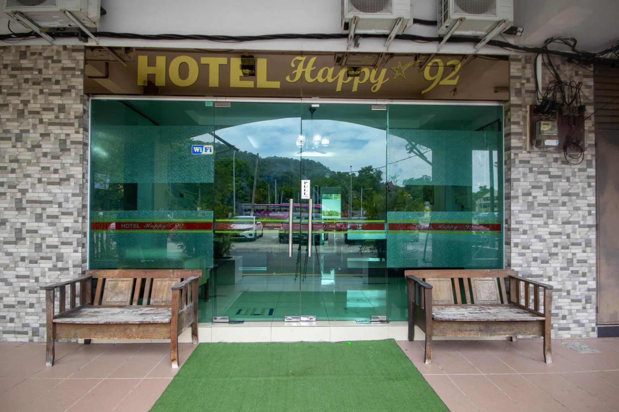 Jq Happy Lumut Hotel Bagian luar foto